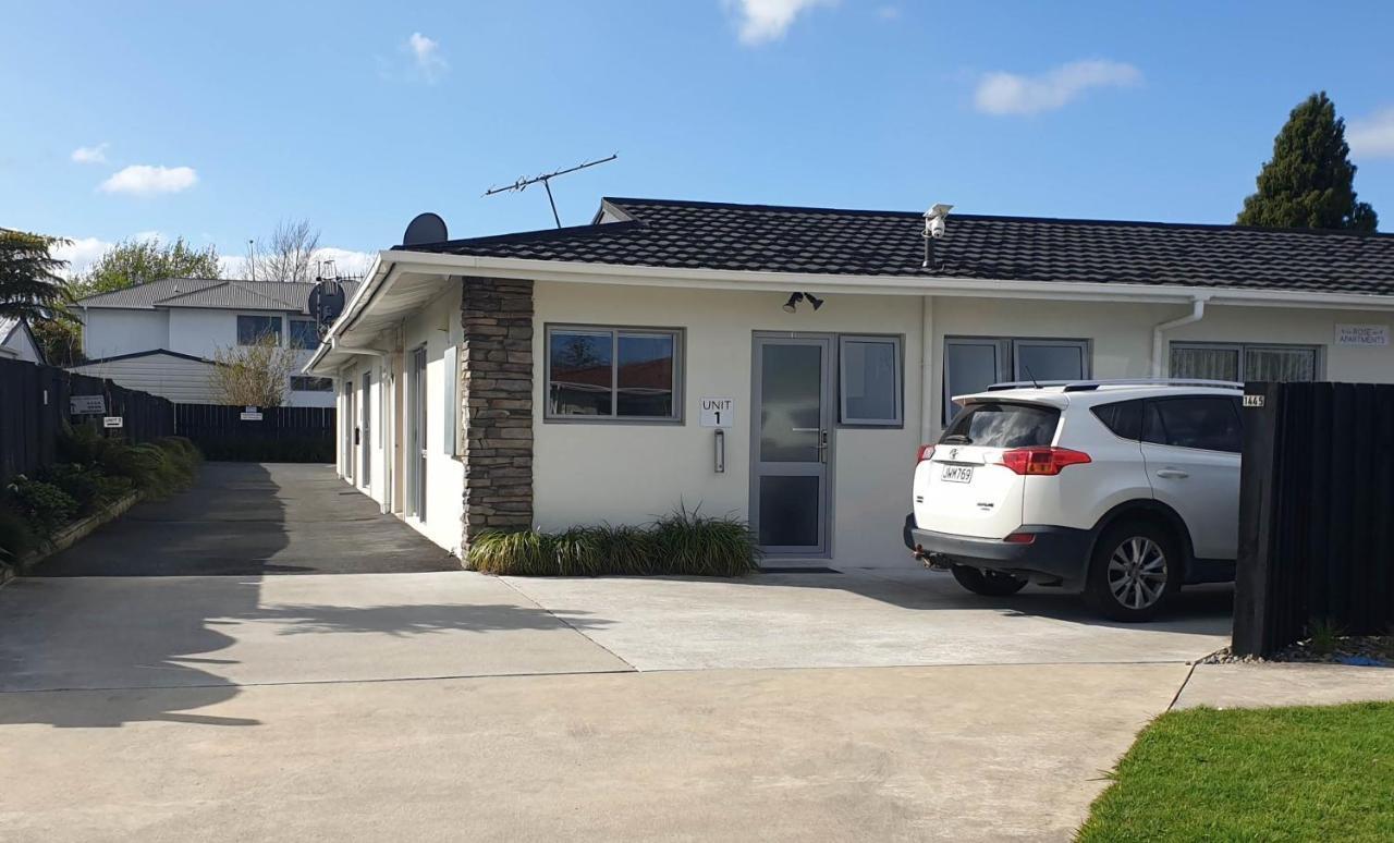 Rose Apartments Central Rotorua- Accommodation & Private Spa المظهر الخارجي الصورة