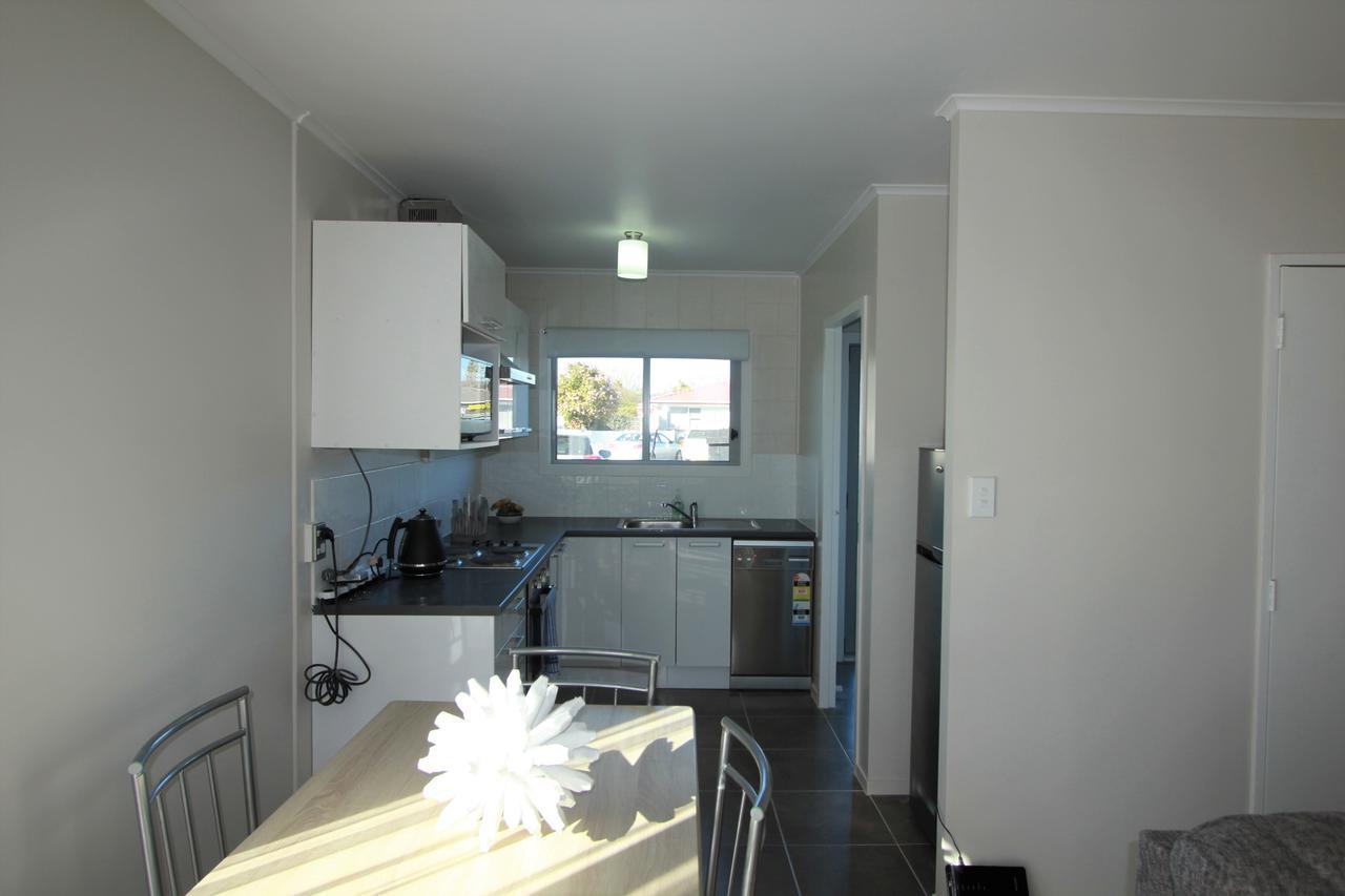 Rose Apartments Central Rotorua- Accommodation & Private Spa المظهر الخارجي الصورة